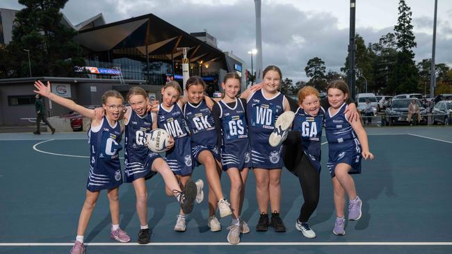 Lara Gold under-11 netball team pull their funniest faces.