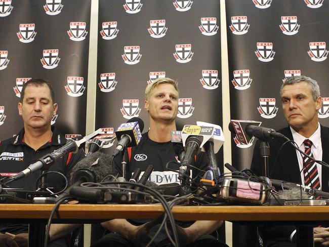 Collingwood, Carney and other nude sporting scandals 