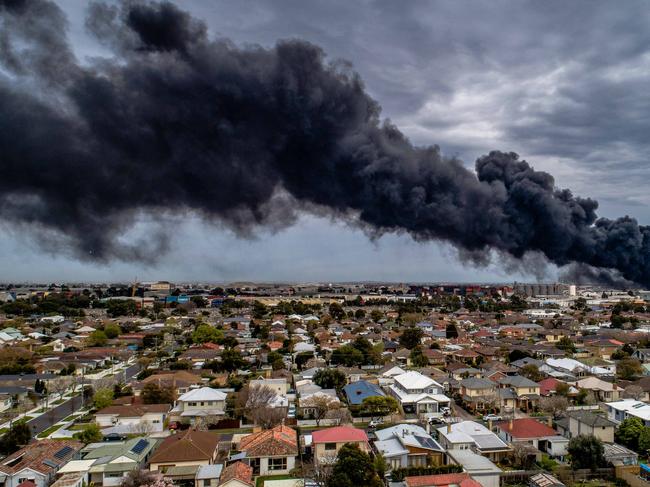 Smoke from a West Footscay fire billows across Melbourne’s west. Picture: Ben Schubert