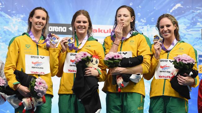 Cate Campbell v Emily Seebohm. Picture: AAP/Matt Roberts