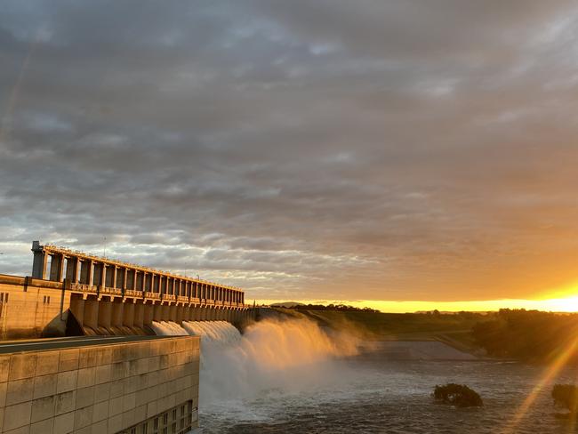 Hume Dam on November 4 when 12 gates were releasing 75GL of water a day into the Murray River.