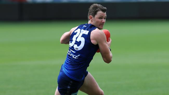 Patrick Dangerfield and Jack Macrae are two of KFC SuperCoach’s top on-ballers.