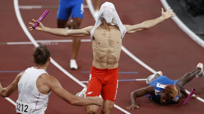 Poland takes out gold in the final of the mixed 4 X 400 relay. Picture: Alex Coppel