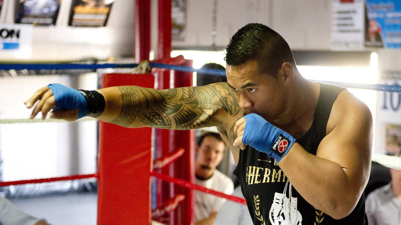 Herman Ene-Purcell in training at Smithy's Gym. Paul Gallen to fight Herman Ene-Purcell in Toowoomba on the 29th January. Wednesday, Jan 27, 2016.