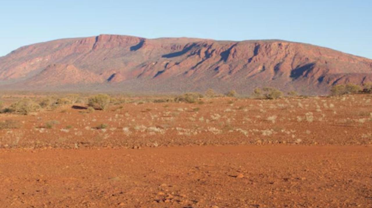 Tourist dies in Outback heat tragedy