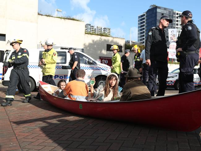 Canoe protest at South Brisbane. Picture: Annette Dew