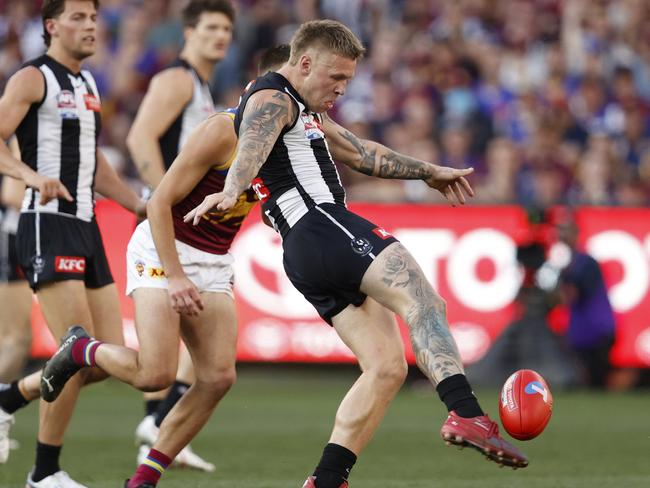 Jordan De Goey’s goal that took the lead back for Collingwood. Picture: Darrian Traynor/AFL Photos/via Getty Images