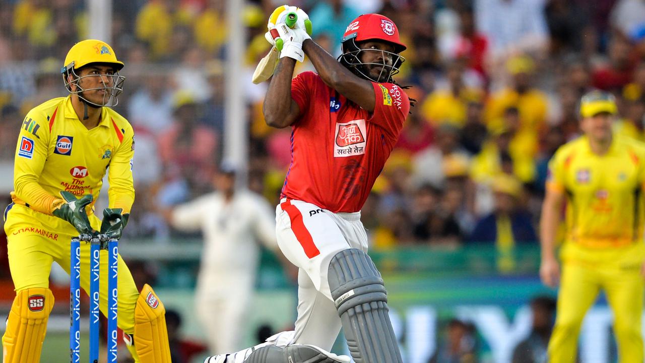 Chris Gayle hits a looooooong ball.