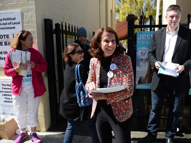 Jilly Gibson handing out voting pamphlets at Neutral Bay Public School during the North Sydney Council election. Pic: AAP Image/ Jeremy Piper