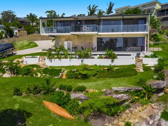 Nautical themed property in Riverwood Terrace Maclean, for sale by Dan Kelly of Ray White Yamba