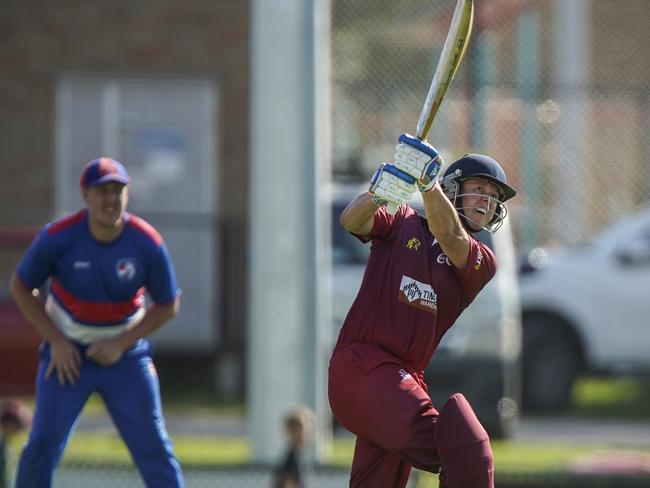 Luke Robertson on the attack. Picture: Valeriu Campan