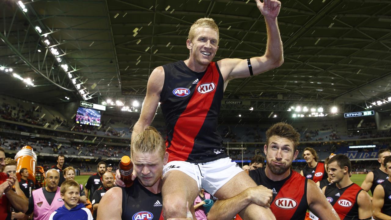 Dustin Fletcher announces retirement on 400 games