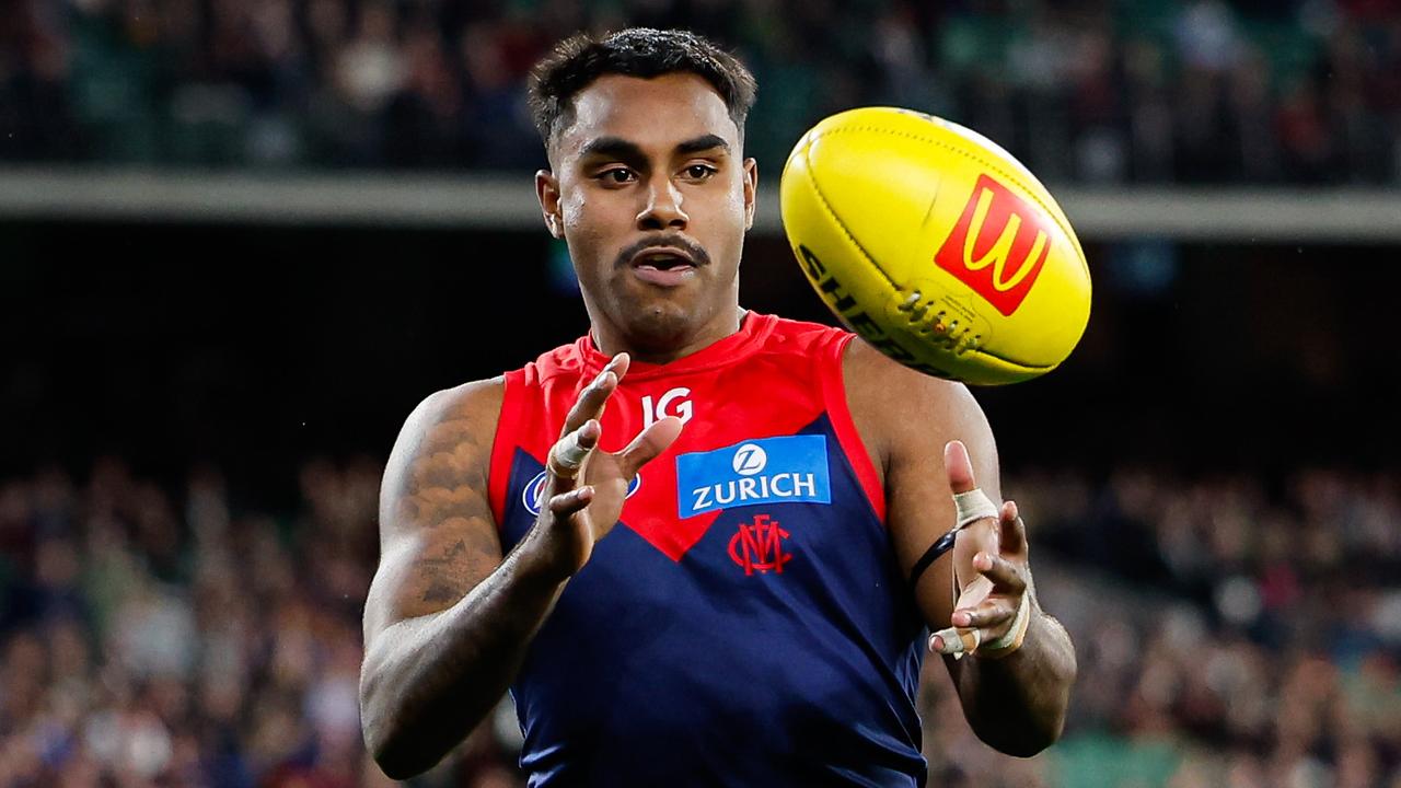 ‘Drums keep beating’ on Kozzie move; six clubs eyeing Suns’ first-rounder — Trade Whispers