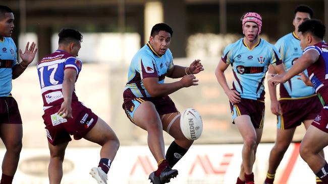 Wavell State High v Keebra Park State High in the senior grade Langer Cup Semi Finals.(Image/Josh Woning)