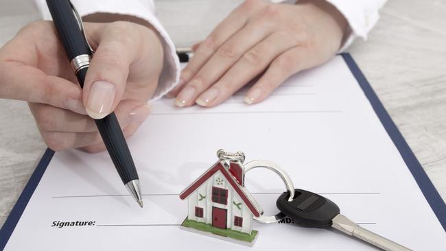 Borrowers should be seeking mortgages rates below the four per cent mark.