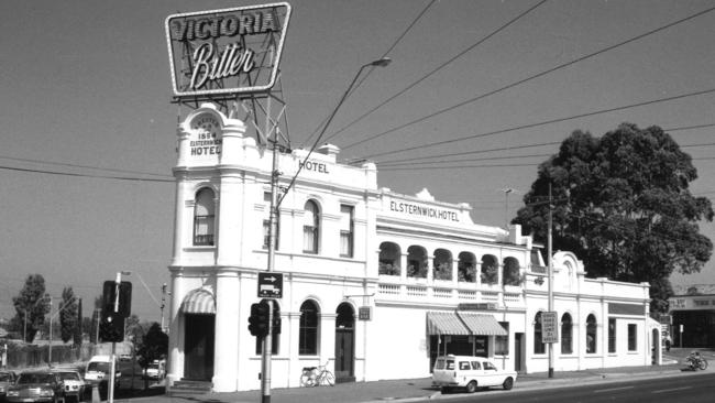 The Elsternwick Hotel photographed in 1987 with its iconic Vic Bitter sign.