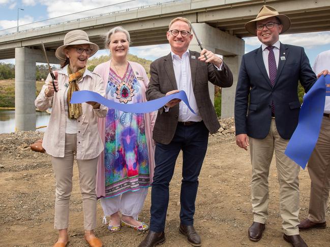 The bridge is opened, Transport for NSW Northern Regional Director Vicky Sisson, left, Duty MLC for Lismore Ben Franklin, Kyogle Shire Mayor Danielle Mulholland, Member for Lismore Janelle Saffin, Tenterfield Shire Mayor Peter Petty, Minister for Agriculture and Western NSW Adam Marshall and former Member for Lismore Thomas George.