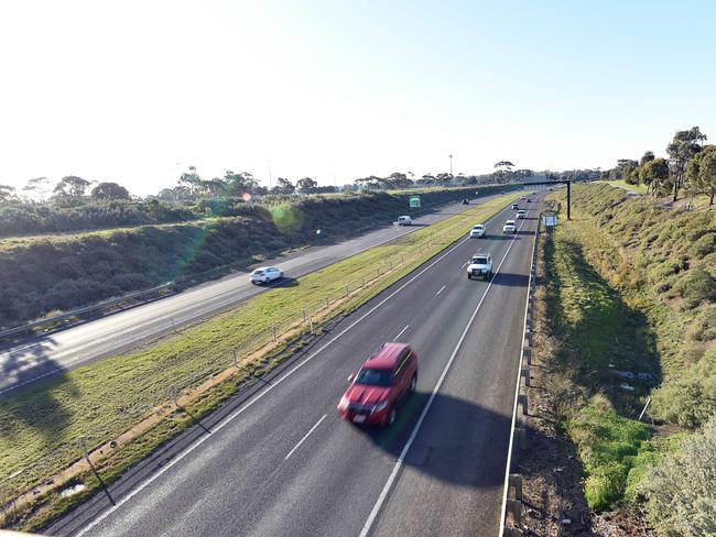 Geelong Ring Road at Creamery Rd overpass