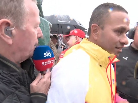 Usman Khawaja bumped into Martin Brundle on his grid walk. Photo: Sky Sports.