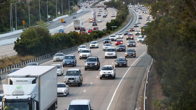 M1 traffic in Coomera. Picture: NIGEL HALLETT