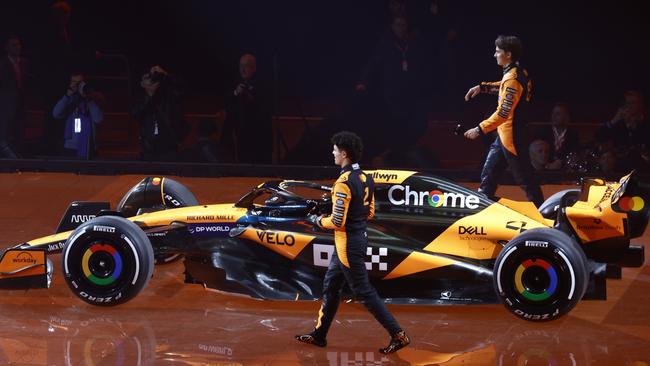 LONDON, ENGLAND - FEBRUARY 18: Lando Norris of Great Britain and McLaren Oscar Piastri of Australia and McLaren at the team livery presentation during F1 75 Live at The O2 Arena on February 18, 2025 in London, England. (Photo by Zak Mauger/Getty Images)