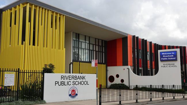 NSWs largest school, Riverbank Public School, has more than 2000 students. Picture: Tim Hunter