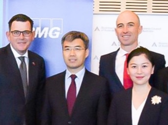 Premier Daniel Andrews with Jean Dong and other participantsin an event hosted by ACBRI. Supplied