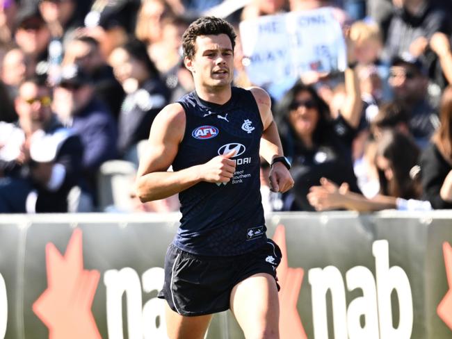 MELBOURNE, AUSTRALIA - SEPTEMBER 02: Jack Silvagni of the Blues runs laps during a Carlton Blues AFL training session at Ikon Park on September 02, 2023 in Melbourne, Australia. (Photo by Quinn Rooney/Getty Images)