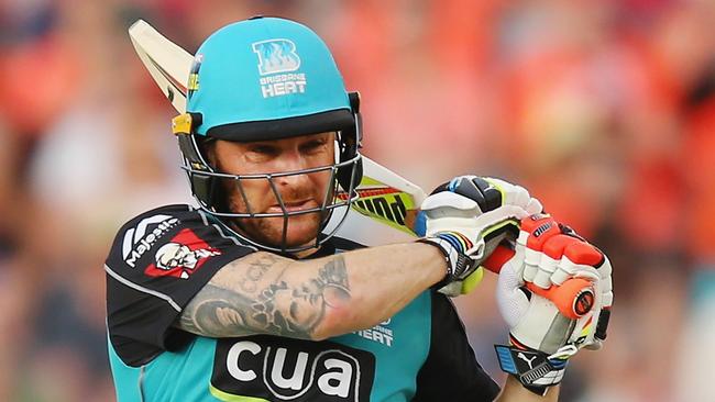 Brendon McCullum has powered the Brisbane Heat to a semi-final against the Sydney Sixers.