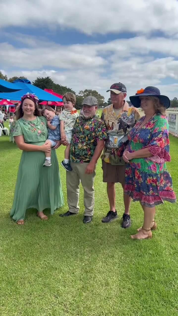Punters descend on the Bairnsdale Cup 2025