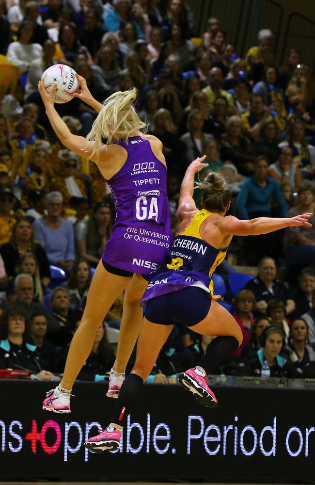 Gretel Tippett wins a great challenge against Laura Scherian. Picture: AAP