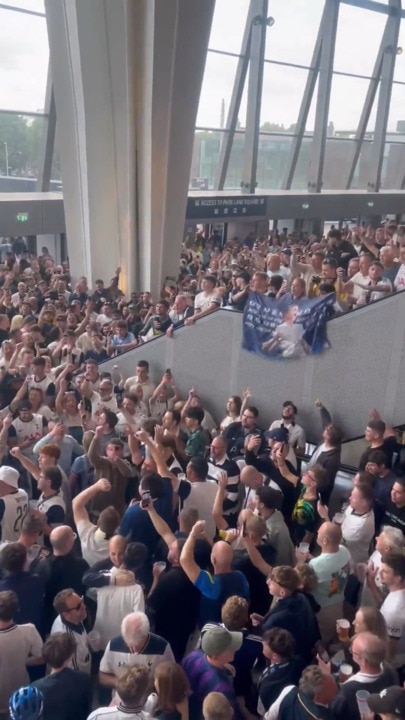 Spurs fans go mad for Ange at last home game
