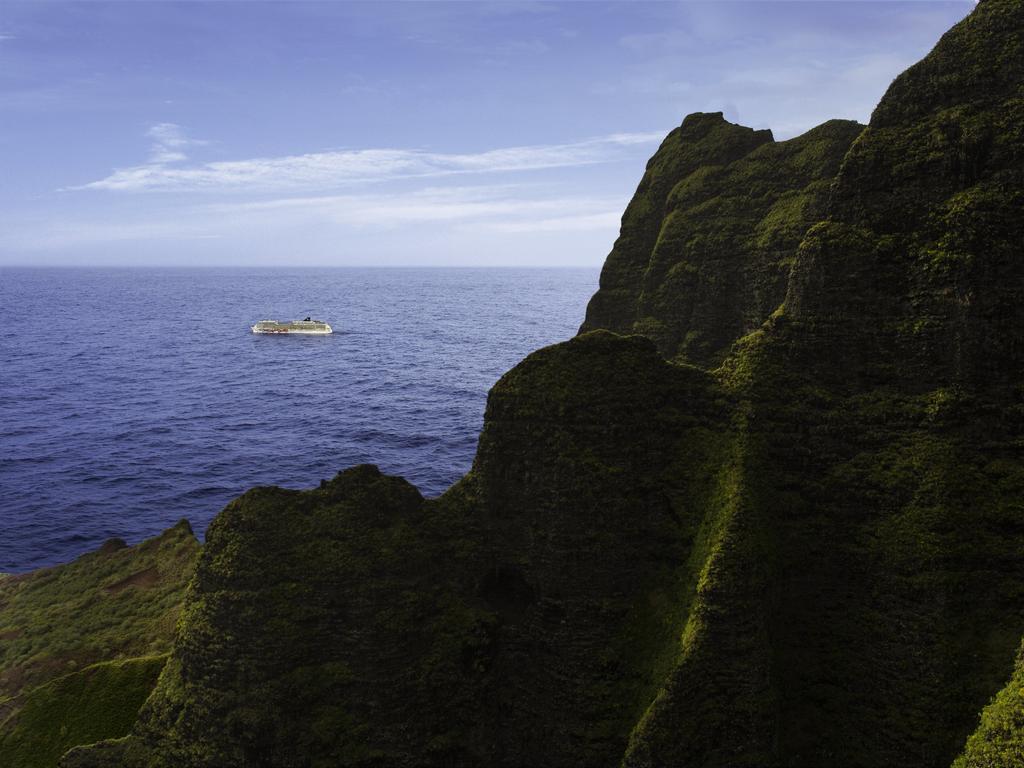 It’s a big ship, but Kauai is bigger. 