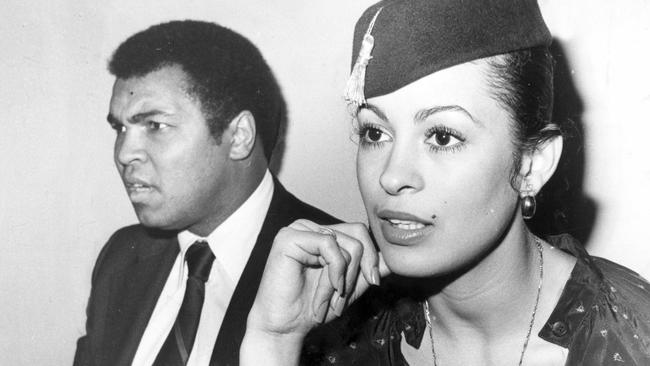 Ali and his third wife Veronica at the Boulevard Hotel in 1977.