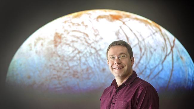 USQ space expert Professor Jonti Horner says aliens are probably out there, but they won't be vitising.