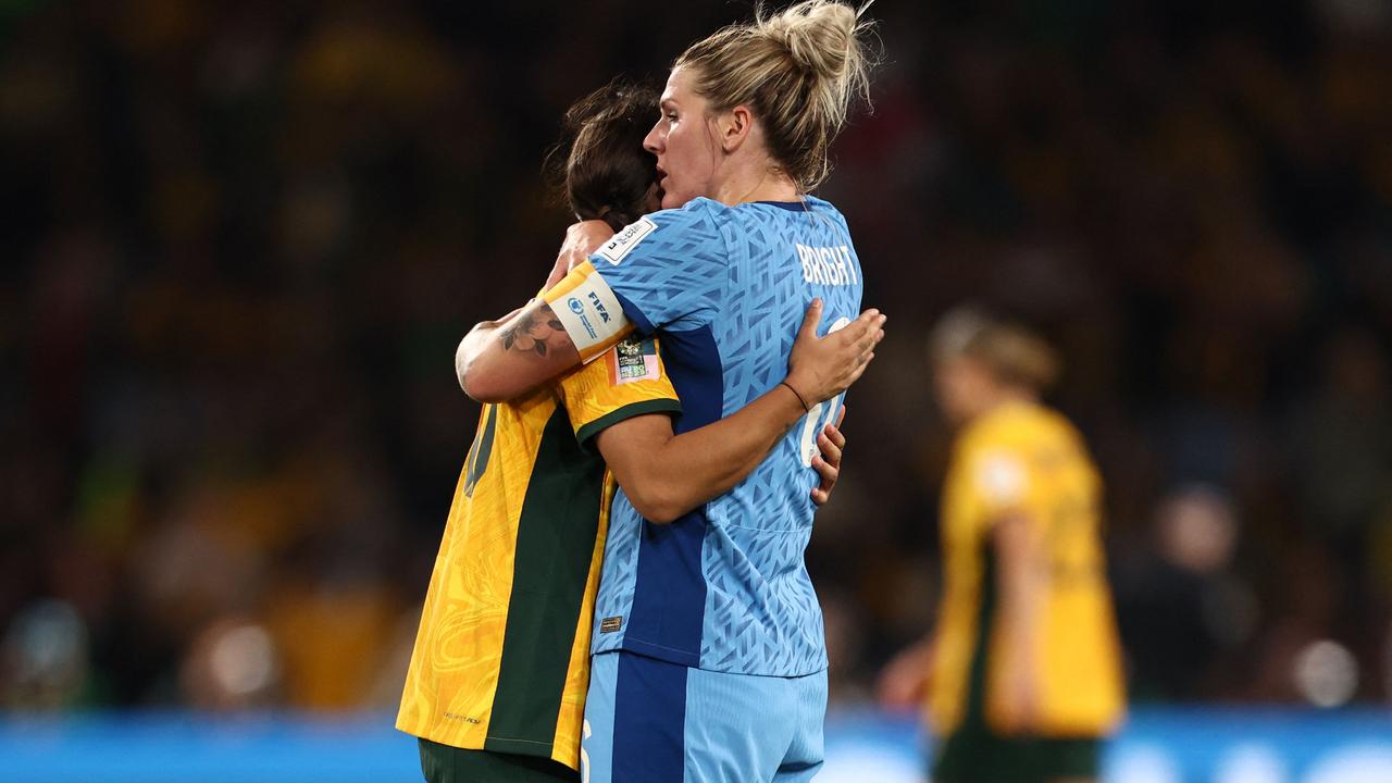 Sam Kerr gifts young Matildas fan Zara Borcak winning jersey at Suncorp  Stadium after victory against France