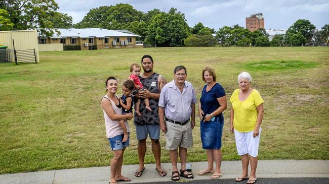 NO ACCESS: O'Malley Close residents have united against Southern Cross Care's expansion plan. Picture: Tim Jarrett