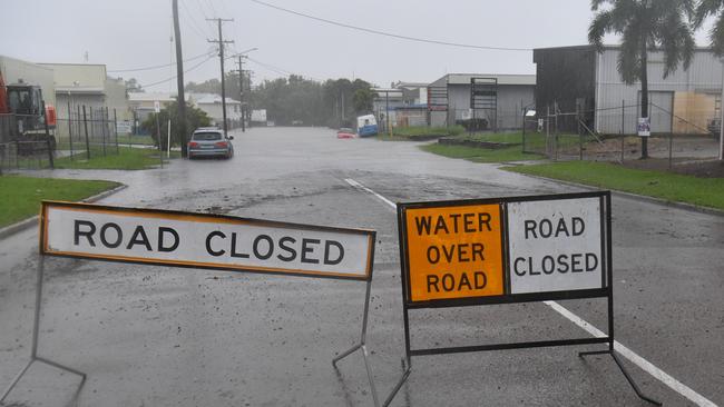 Saturday February 1. Heavy rain lashes Townsville causing flash flooding. Camgulia Street, Mt Louisa. Picture: Evan Morgan