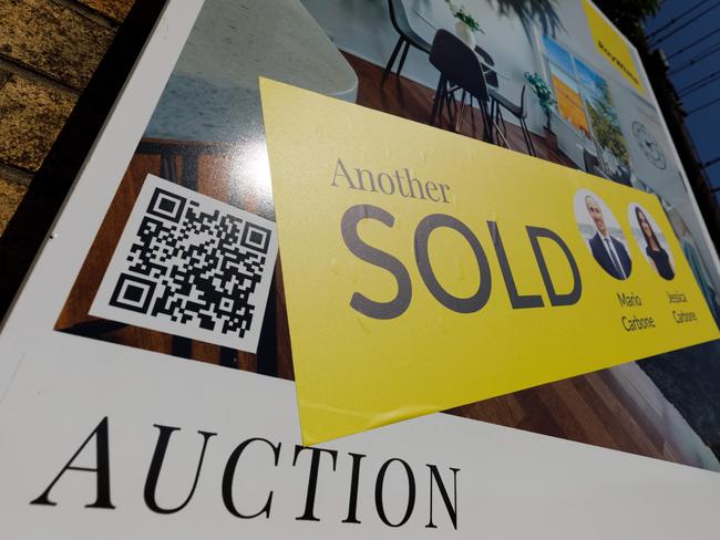 SYDNEY, AUSTRALIA - NewsWire Photos SEPTEMBER 14 2023. Generic housing & real estate house generics. Pic shows a sold sign for an apartment which went to auction in Drummoyne. Picture: NCA NewsWire / Max Mason-Hubers