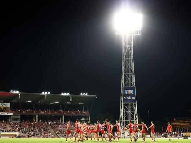 The Gold Coast Suns struggled to come to terms with the slippery conditions.