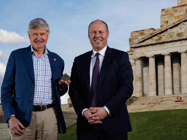 MELBOURNE, AUSTRALIA - NewsWire Photos.  August 06, 2024: Shrine of Remembrance, Josh Frydenberg is awarded the Monash Medal by Peter Davis of Melbourne Rotary Picture: NewsWire / Nadir Kinani