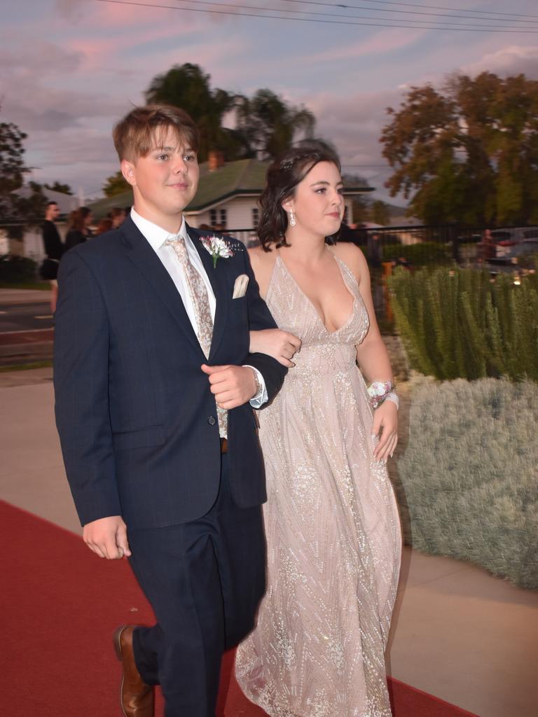 IN PHOTOS: Every arrival at the 2022 Assumption College Warwick formal ...