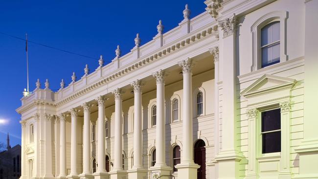 Launceston Town Hall. Supplied by Launceston Tourism.