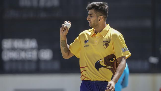 Premier: Sacheen Paramesh bowling for Kingston Hawthorn. Picture: Valeriu Campan