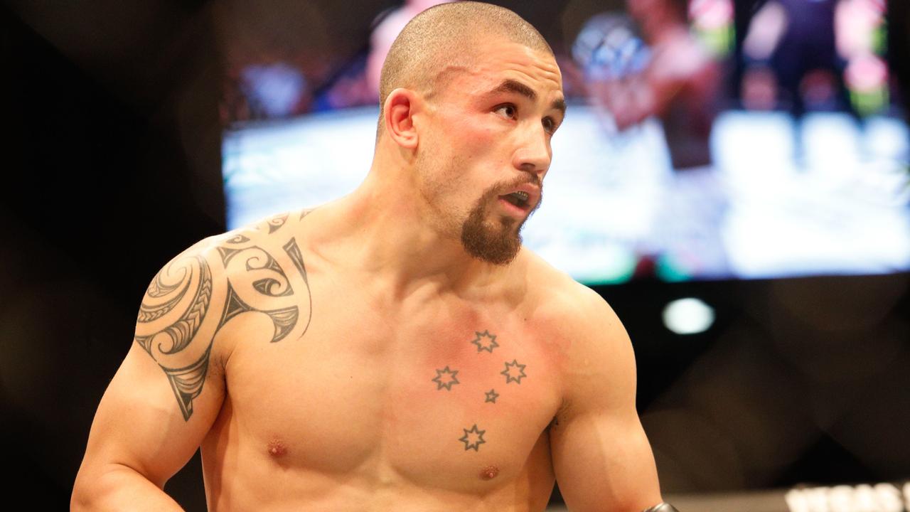 Robert Whittaker has branded a rival’s decision to get nose surgery as “weird.” (Photo by ASANKA BRENDON RATNAYAKE / AFP)