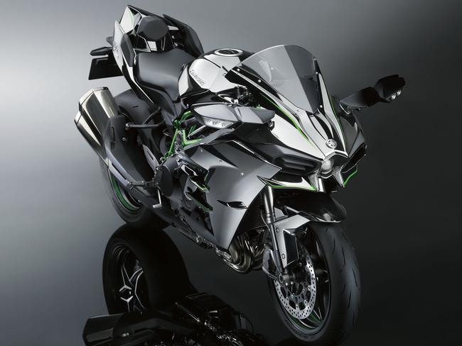 radius Avl følgeslutning World's fastest motorcycle, the Kawasaki Ninja H2, has F1 and aerospace  technology | news.com.au — Australia's leading news site