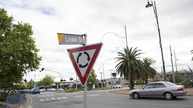 The intersection’s lack of signage is confusing for drivers. Picture: Ellen Smith