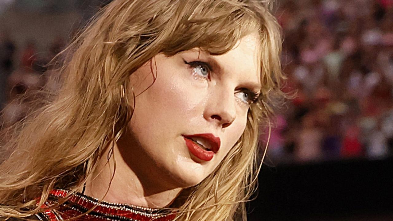 Taylor Swift: The Australian fans collecting vinyl and helping Swift  dominate the music charts