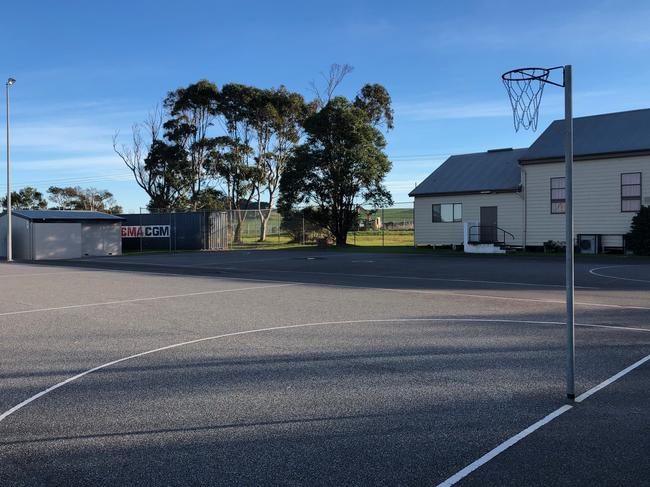 Dalyston netball courts