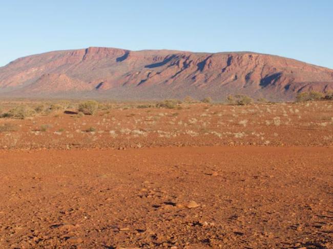 A 77-year old Queensland woman has died after becoming bogged near Mount Augustus in Western Australia during a severe heatwave. PicureL ABC